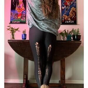 THE CUT - LARGE - Back-Seamed Style Black Leggings - Non-See Through - Raver